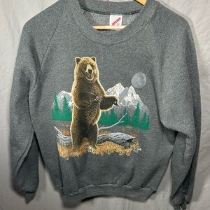 Vintage 90s Jerzees Grizzly Bear Mountain Scene Crewneck Sweatshirt Gray L